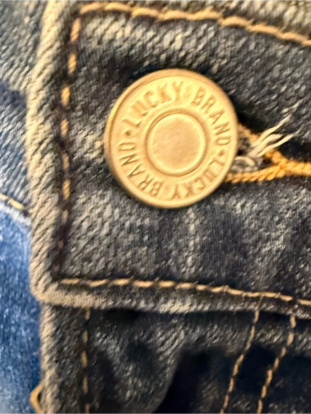 Lucky Brand Women’s Medium Blue Straight Jeans